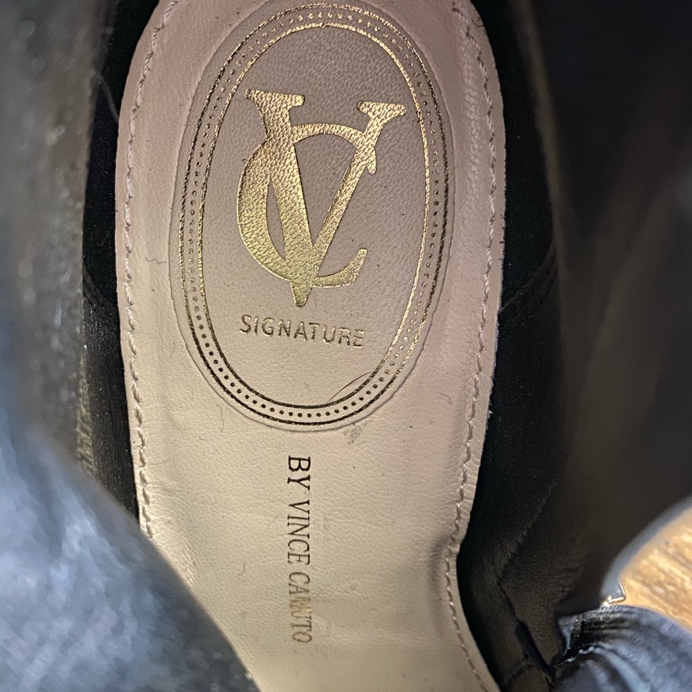 Vince Camuto zippered ankle boots